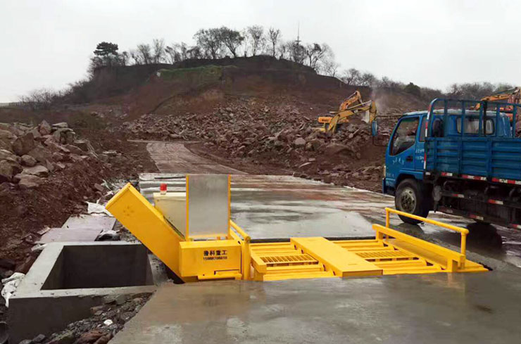 3月29日2臺(tái)滾軸式洗輪機(jī)交付宏亞建設(shè)泰山黃姚五組保障房項(xiàng)目成功