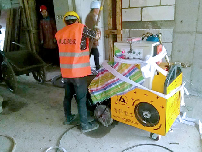 二次構造柱專用泵合作明輝建設溧水區(qū)中醫(yī)院異地新建公衛(wèi)大樓工程項目